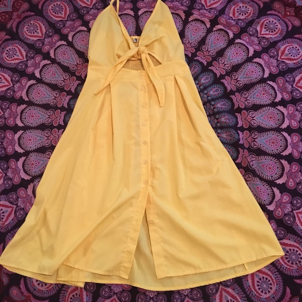 TIE FRONT YELLOW SUNDRESS 🌞🔥